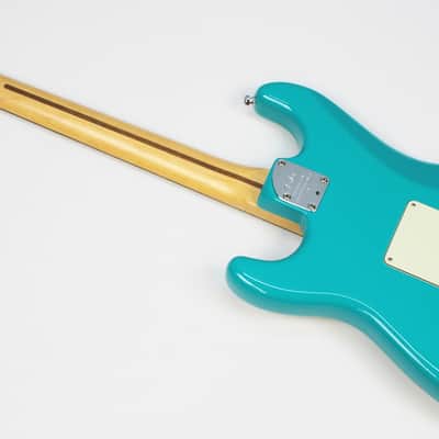 Fender American Professional II Stratocaster with Rosewood Fretboard 2021 - Miami Blue image 14