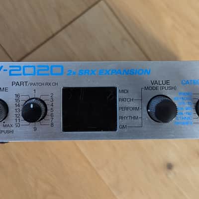 Roland XV-2020 64-Voice Expandable Digital Synthesizer Module 2002 - 2004 - Silver