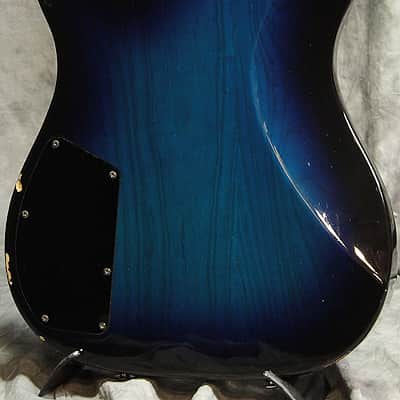 G&L Tribute Asat Bass Blueburst image 5