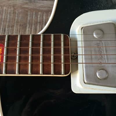 Wandré BB with tremolo (very rare) 1960 Black-Yellow-red with smoke patterns image 14