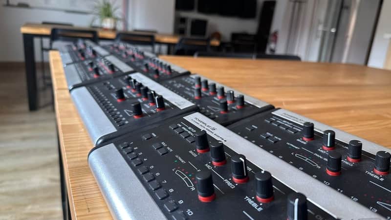 Behringer Powerplay P16-M 16-Channel Digital Personal Mixer 2011 - Present - Standard image 1