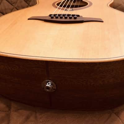 Lag TRAVEL-RCE Travel Series Solid Red Cedar Top Khaya Neck 6-String Acoustic-Electric Guitar w/Case image 8