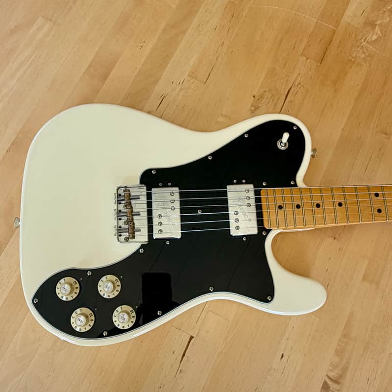 Fender American Professional II Telecaster Deluxe with Maple Fretboard