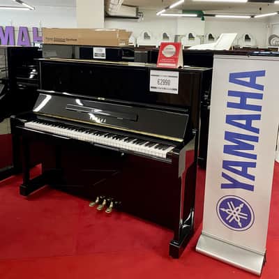 Yamaha U1 PIANOFORTE VERTICALE NERO LUCIDO image 1