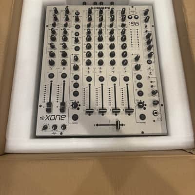 Allen & Heath Xone:96 Analog DJ Mixer - Mint, 5 Hours of Use, Original Box image 10