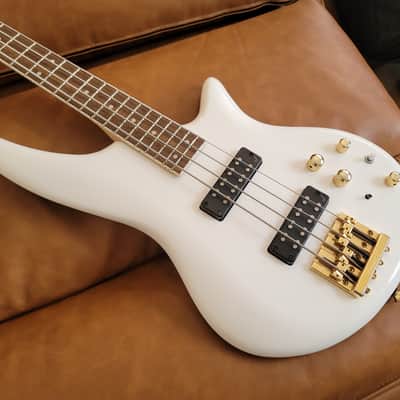 Jackson JS Series Spectra Bass JS3 Snow White 4-String Active Bass - Gold Hardware image 5