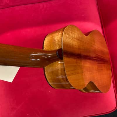Kamaka HF-2D Deluxe Koa Concert Ukulele with Case image 4