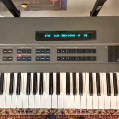 Roland Super JX-10 76-Key Polyphonic Synthesizer 1986 - 1990 - Black