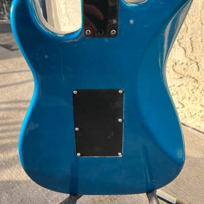 Fender Made in Japan Floyd Rose Stratocaster 1999 - Blue sparkle image 17