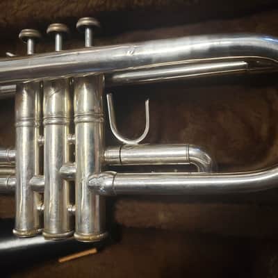 Cheap Bach Stradivarius 180S37 Silver Trumpet--Chem Cleaned, Serviced, Extras! image 2