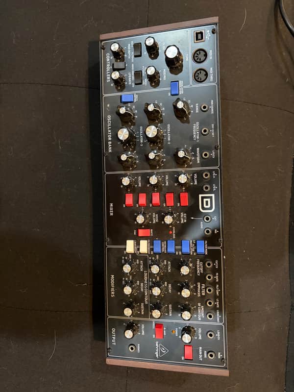Behringer Model D Analog Synthesizer 2018 - Present - Black