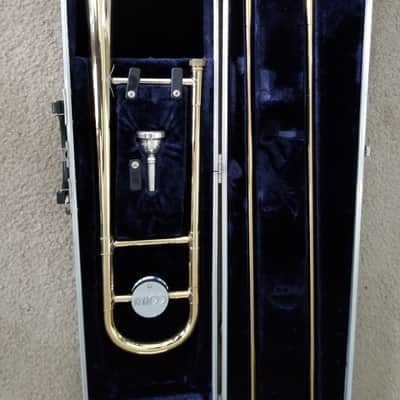 Conn Trombone & Case, Model 16H, "Director" w/Conn 12C Mouthpiece image 2