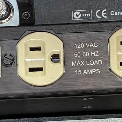 Furman AR-1215 Power Conditioner / AC Line Voltage Regulator 1990s 2000s - Black Made in USA image 7