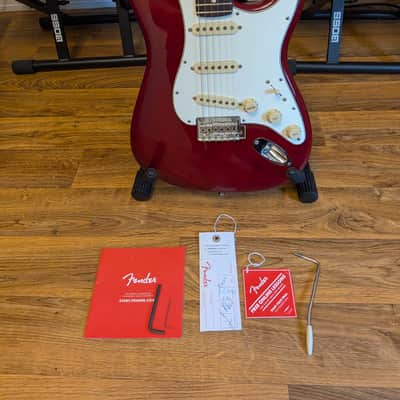 Fender Player II Stratocaster 2024 - Transparent Cherry Burst image 3