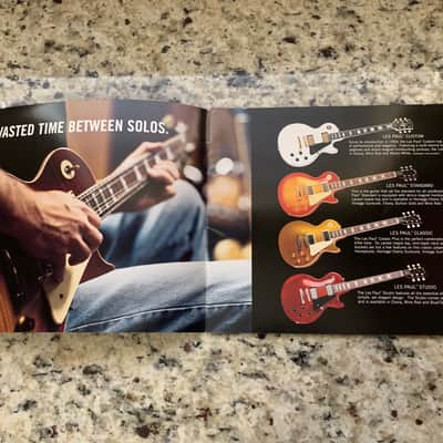Gibson Catalog 2001 Les Paul Standard Custom Classic Studio Flying V SG Supreme Special Junior ES-175 335 B.B King 135 Explorer Firebird Double Neck Chet Atkins Thunderbird image 3