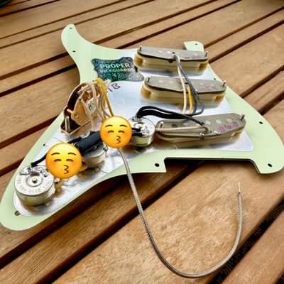 Proper Pickguards South of the Border Stratocaster Loaded Pickguard Equipped w/ Proper Passive—Mint Green, 11-Hole image 5