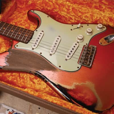 Fender 2021 Custom Shop Masterbuilt Dale Wilson '61 Stratocaster Heavy Relic in Melon Candy To Candy Apple Red Over 3-Tone Sunburst image 2