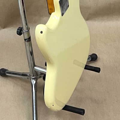Fender Mustang Guitar with Rosewood Fretboard 1965 -Olympic White image 9