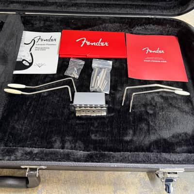 Fender Mike McCready Signature Stratocaster 2023 - Present - 3-Color Sunburst Relic image 12