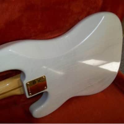 FENDER Precision  1957 Mary Kay image 9