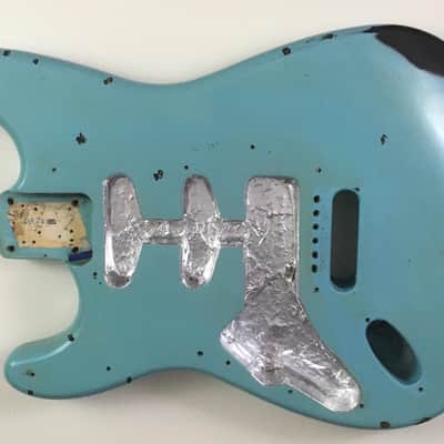Lefty Vintage 1995 Fender Heavy Relic Strat Guitar Body Daphne Blue Nitro 4.3 Lb image 8