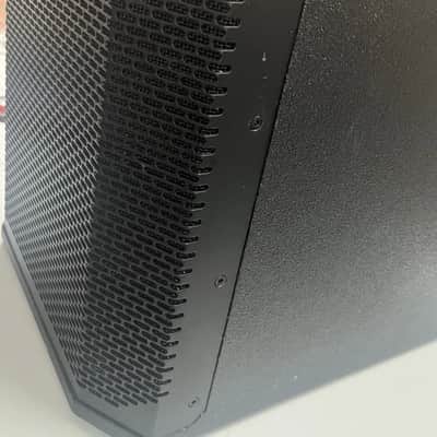 Electro-Voice Evolve 30M Portable Powered Column Loudspeaker - BASE UNIT ONLY - Black image 5