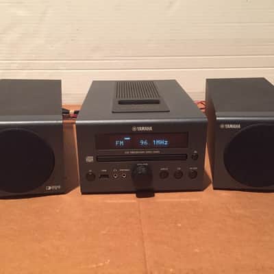 Yamaha CRX-040 CD Player iPod Dock Micro Portable USB Stereo Receiver Sound System Great Working image 1