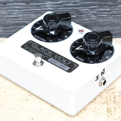Black Volt Amplification VFUZZ Vintage Fuzz Circuit Design Effect Pedal #110 image 5