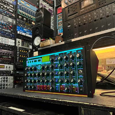 MOOG RACK Minimoog Voyager rackmount edition RME synth USED Rack  //ARMENS//