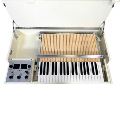 Mellotron M4000D image 4