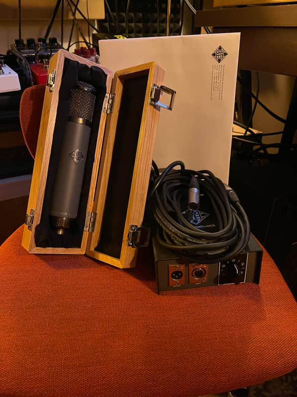 Telefunken AR-51 Large Diaphragm Multipattern Tube Condenser Microphone