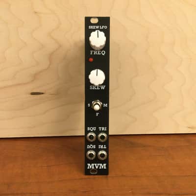 Midiverse Modular - Skew LFO - Eurorack image 1