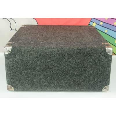 Used 4 space Rack Box image 1