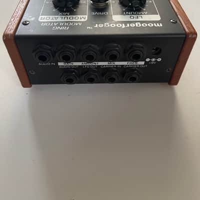 Moog Moogerfooger MF-102 Ring Modulator Mod Guitar Effect Pedal + Power Supply image 5