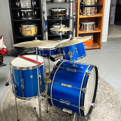 Ludwig Club Date Mid-60s - Blue Sparlke, Nickel plate hardware image 3