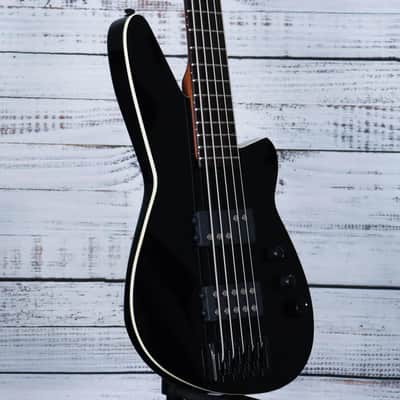 Reverend Mercalli 5 Bass Guitar | Blackout image 4