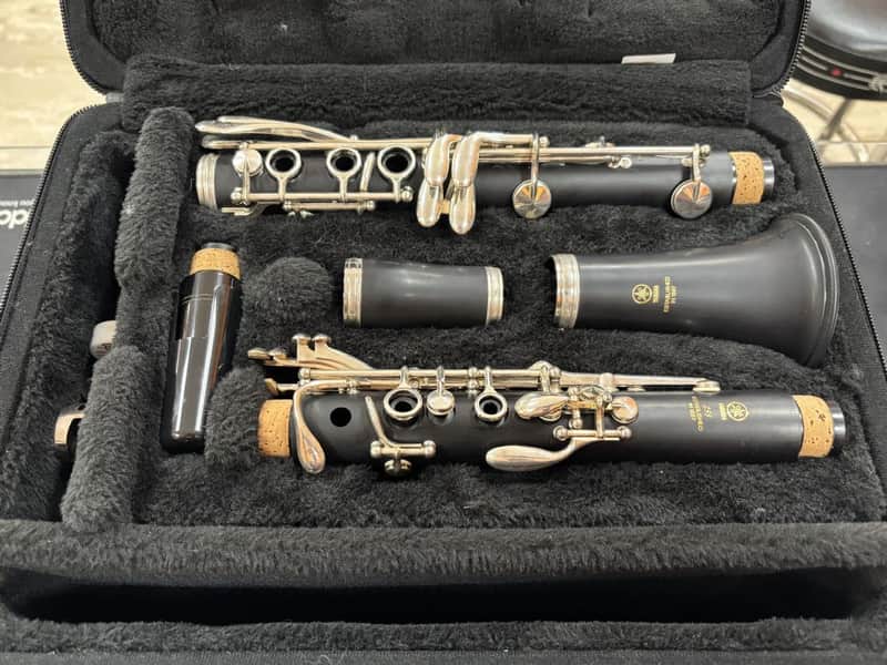 Yamaha YCL-255S Bb clarinet made of ABS image 1
