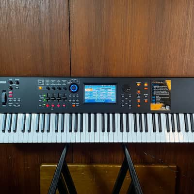 Yamaha MODX7 76 Semi Weighted Key Synthesizer w/ gig bag