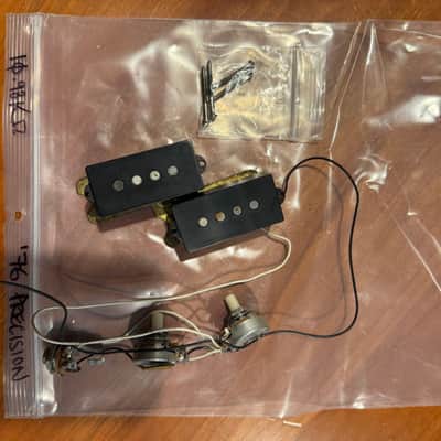 Fender Precision Bass pickup with complete harness 1976 image 1