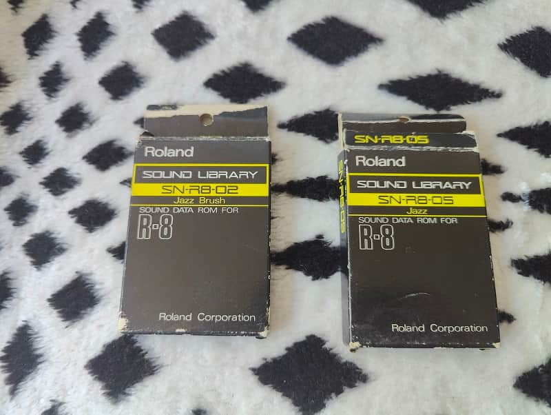 Roland SN-R8-02  and 05 Jazz Brush 1990s - Black image 1