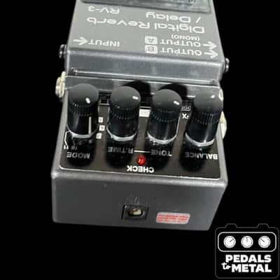 Boss RV-3 Digital Reverb/Delay - Grey - X17183 image 3