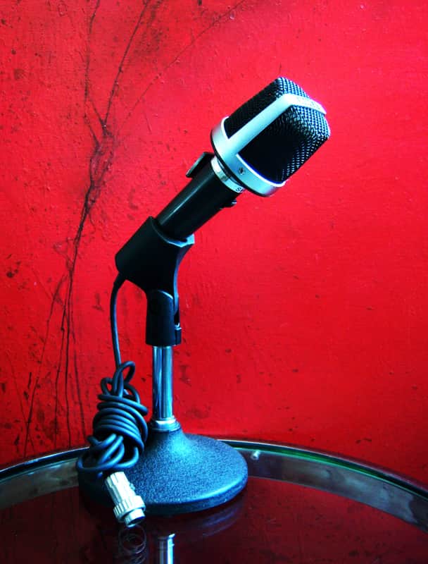 Vintage 1970's UHER M-516 dynamic cardioid microphone w mic clip & cable Dual Z German image 1