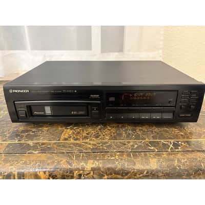 Yamaha Vintage Yamaha CDX-520 Natural Sound Compact Disc Player