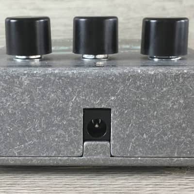 Electro Harmonix Stereo Pulsar Tremolo image 12