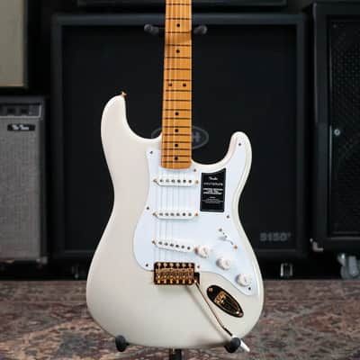 Fender Limited Edition Vintera III Late '50s Stratocaster Electric Guitar - White Blonde with Gig Bag image 3