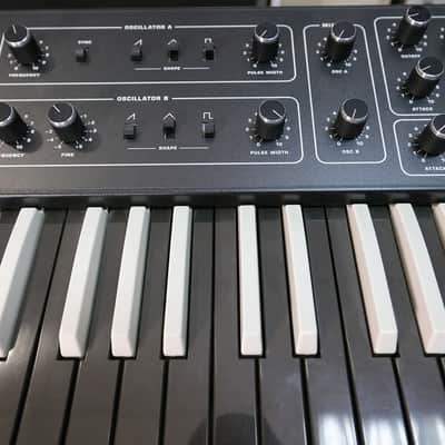 Sequential Prophet 600 custom 'Black Prophet' image 6