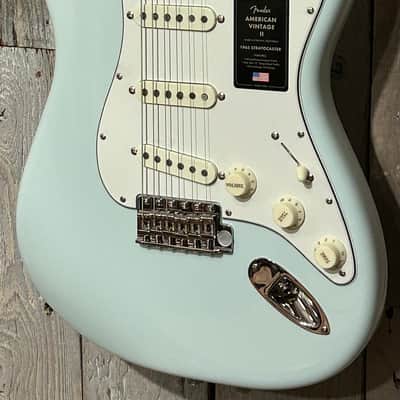 New Fender American Vintage II '65 Stratocaster - Sonic Blue, Fastest Shipping in The West! Comes With Pro Set Up! image 5