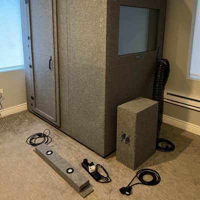 DEMVOX ECO200 Soundproof Booth image 1