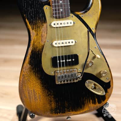 Paoletti Alfa Loft P-90/SS Maple Neck “Stratospheric” S-Style – Gold-Black image 3