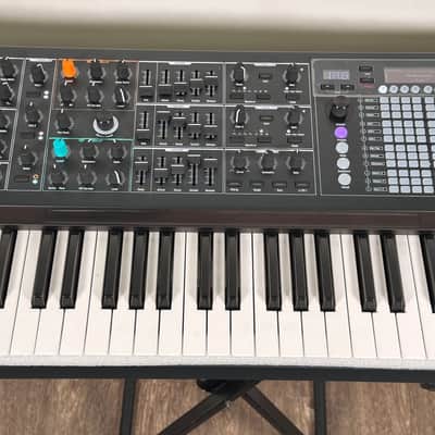 Arturia PolyBrute Polyphonic Noir Analog Synthesizer image 4